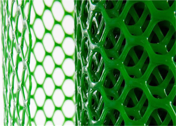 Hexagonaal Gaten Plastic Netwerk die Groene Kleuren UVweerstand voor Pluimveehouderij opleveren