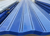 Gegalvaniseerde ijzeren windscherm hek panelen Makkelijk te installeren 100% polyester vul 25% - 40% opening