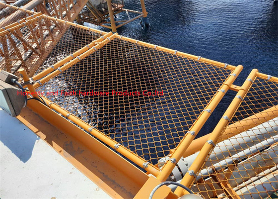 Geel ketenverbinding hek type Helideck Net Diamanten offshore olie installatie